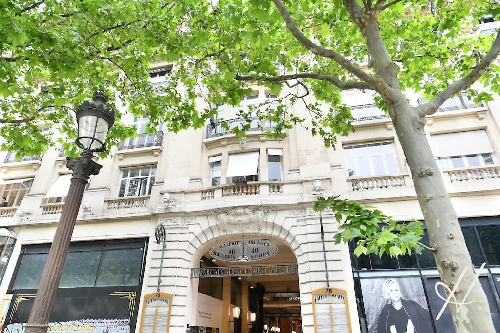 Top Location 4P Studio - Champs-Elysees Best Stay-1